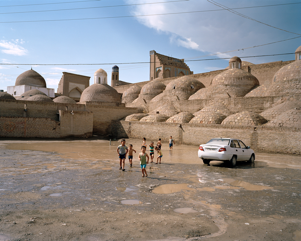 Marco-Barbieri-Water-In-The-Desert-Kids-Water