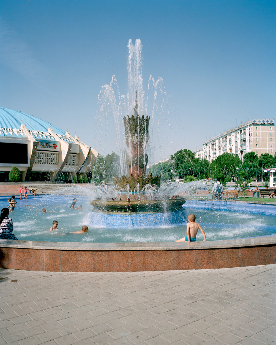 Marco-Barbieri-Water-In-The-Desert-Tashkent-Fountain