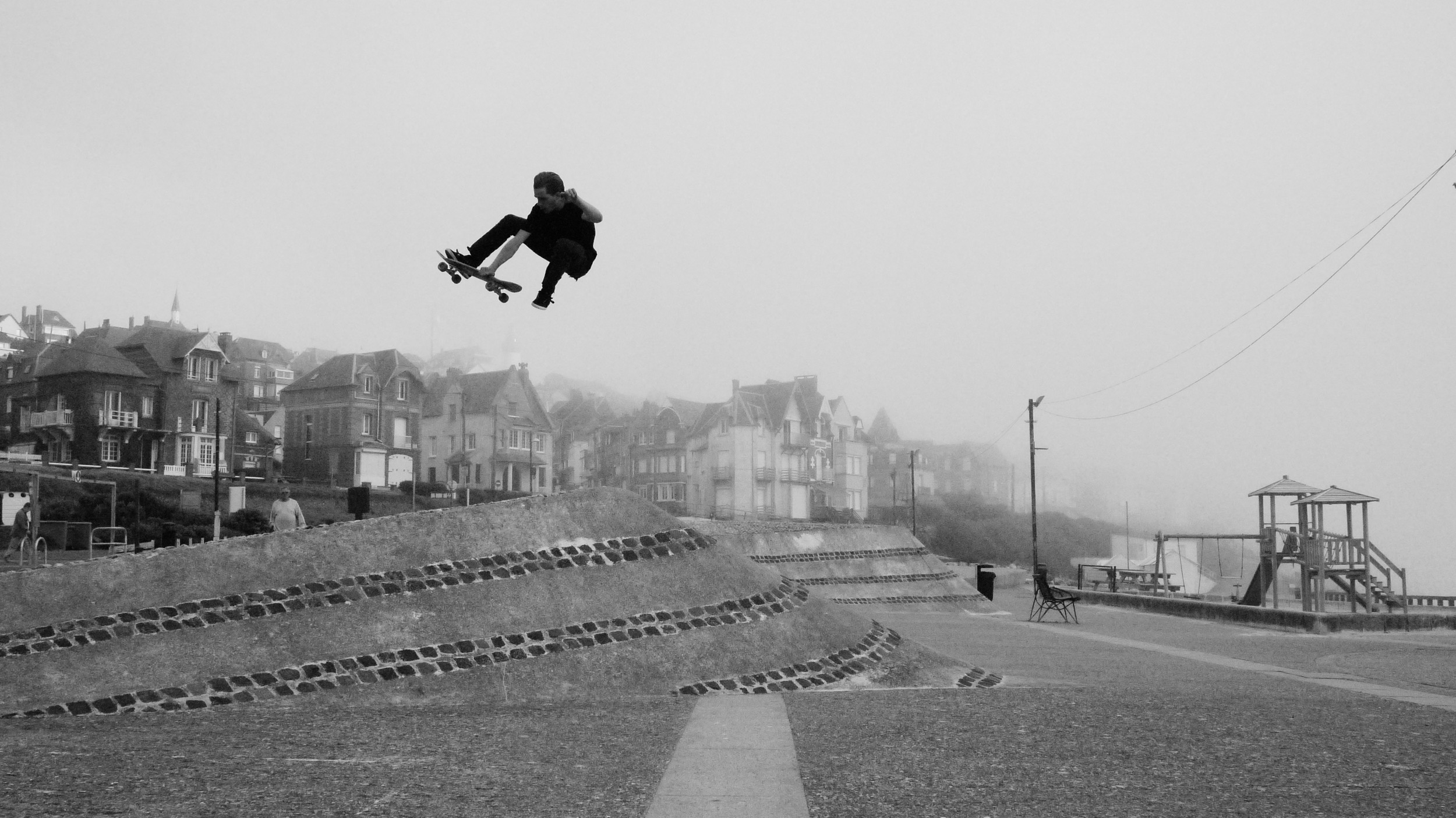 PHOTO BY SAM PARTAIX2