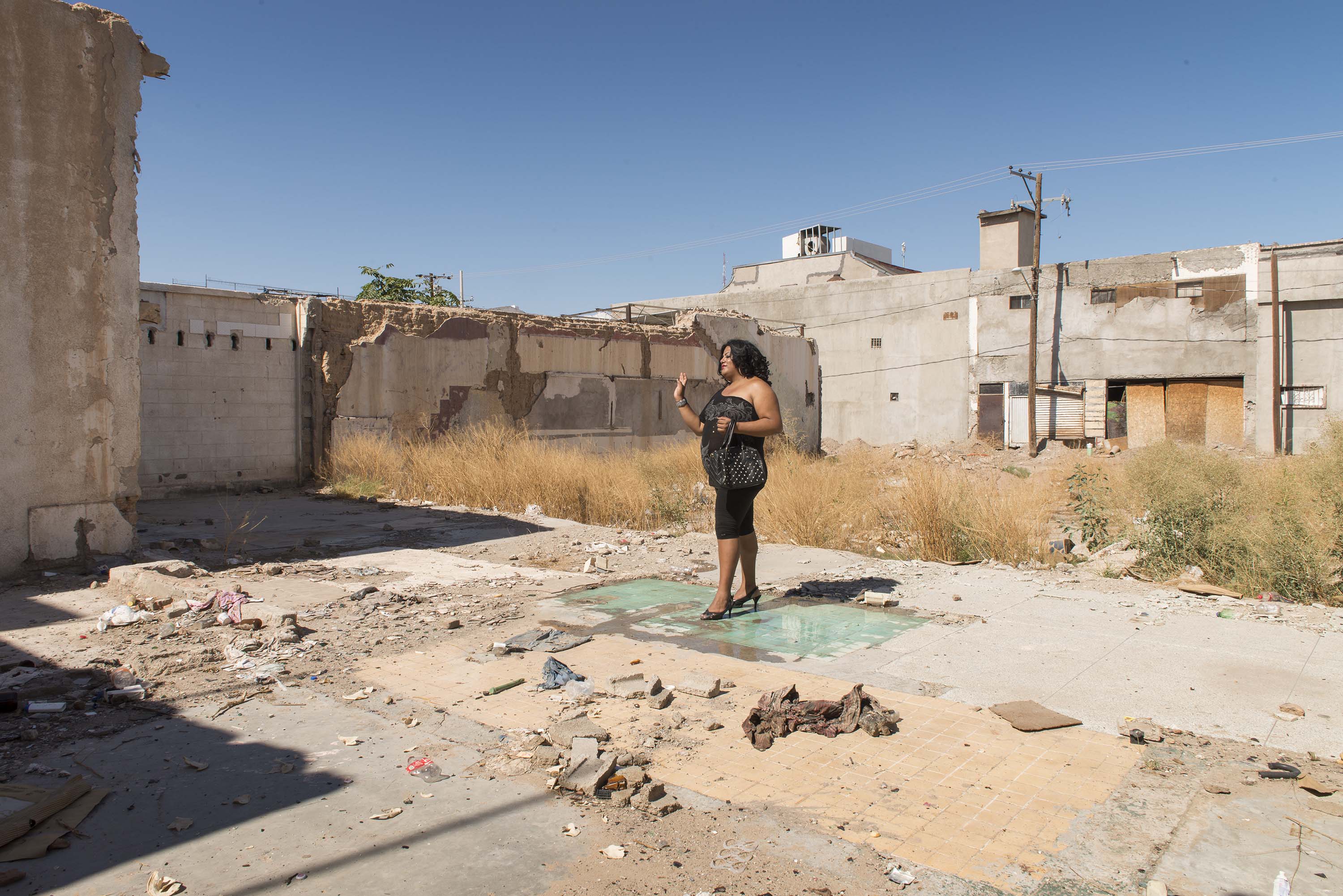 Pista de Baile de la discoteca "Eduardo's" (Dance floor of the discotheque "Eduardo's"), 2016. Courtesy of the artist and Galerie Peter Kilchmann, Zurich, Switzerland