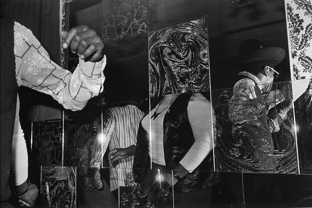 © Michael Abramson, Courtesy of MMX Gallery. 0131