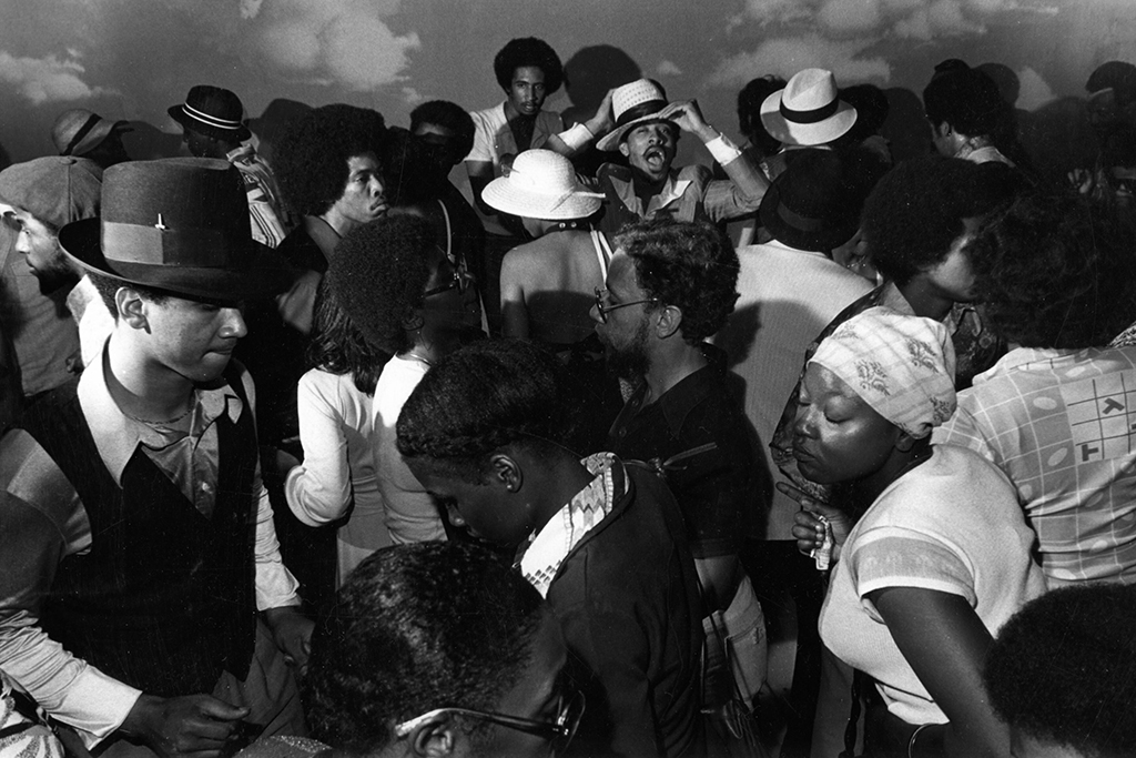 © Michael Abramson, Courtesy of MMX Gallery. 114